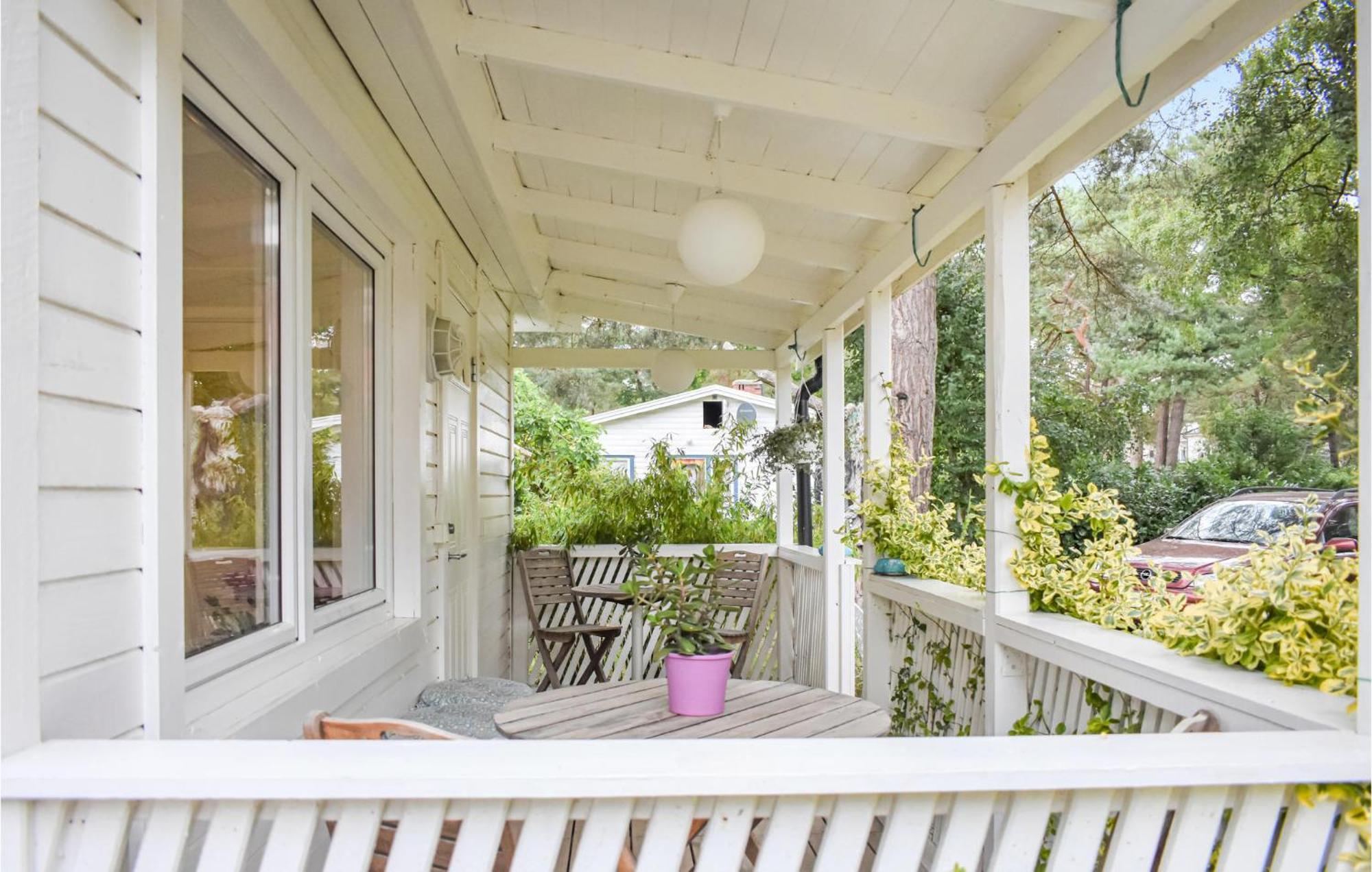 1 Bedroom Amazing Home In Hoellviken Εξωτερικό φωτογραφία