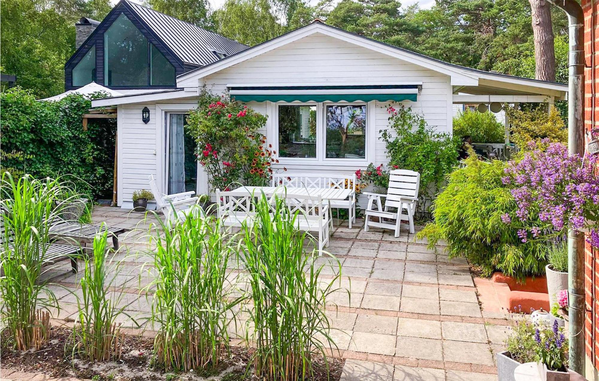 1 Bedroom Amazing Home In Hoellviken Εξωτερικό φωτογραφία