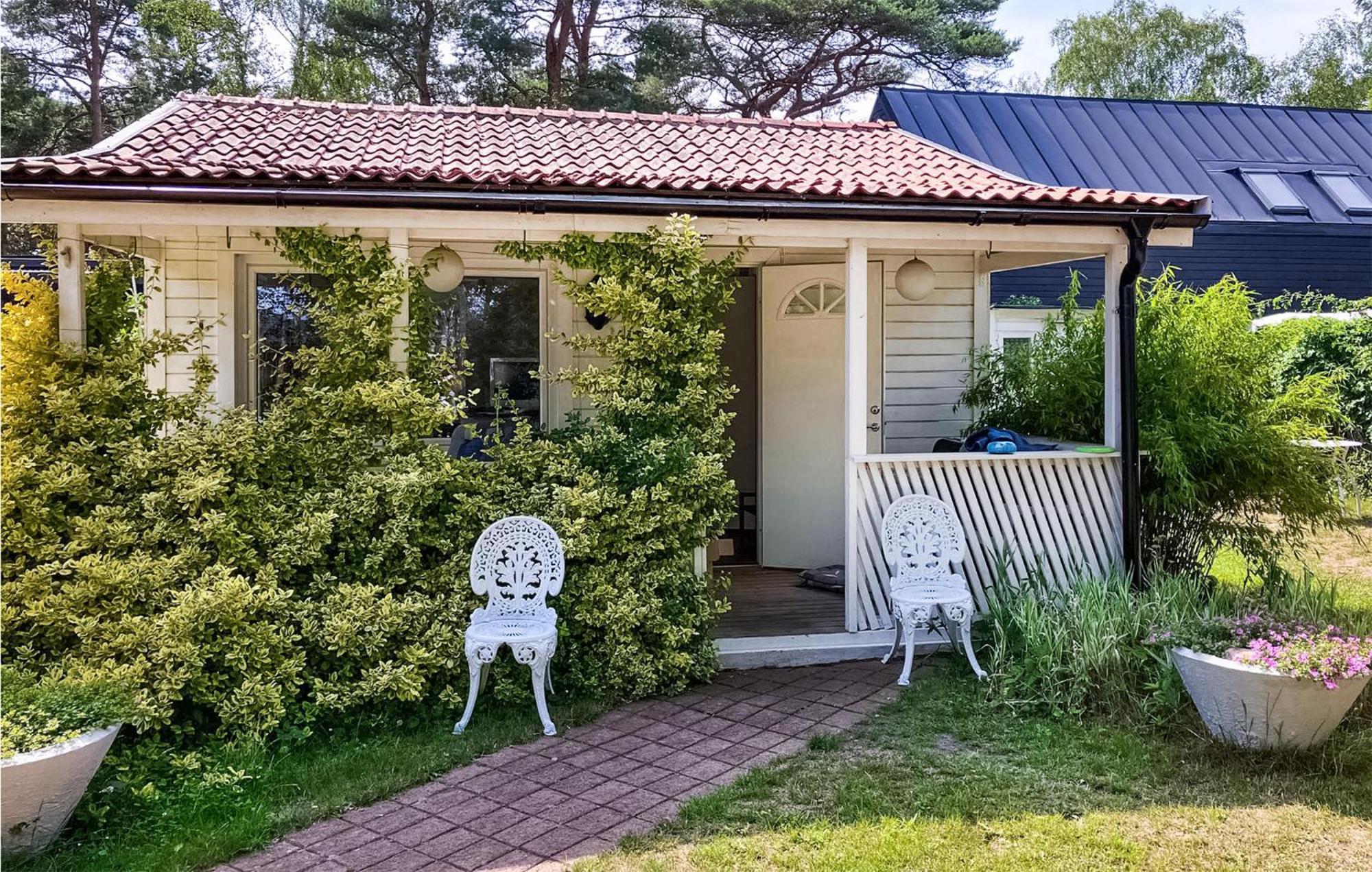 1 Bedroom Amazing Home In Hoellviken Εξωτερικό φωτογραφία